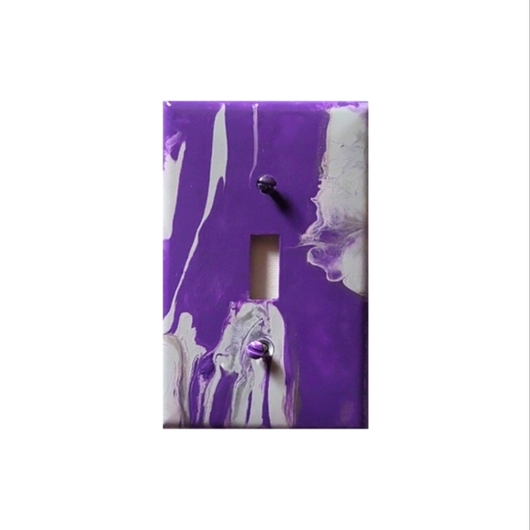 Hand Crafted Purple and Silver Abstract Design Single Toggle Light Switch Plate - Picture 1 of 2